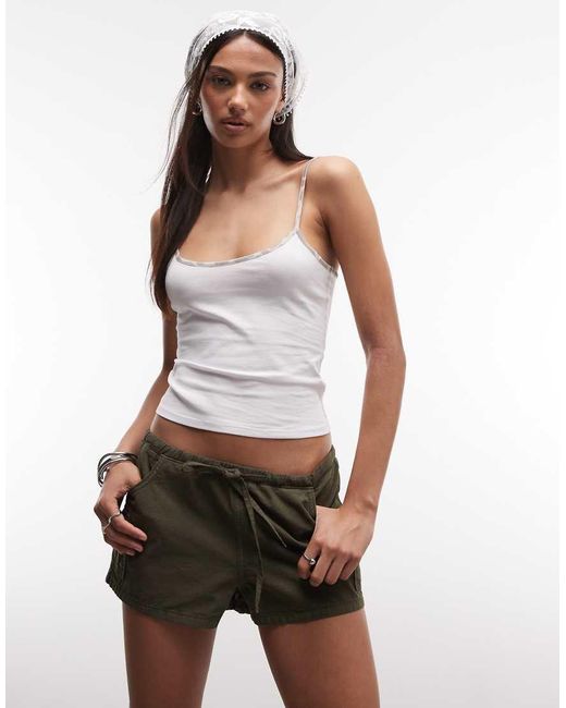 Collusion Booty Cargo Short in het Green