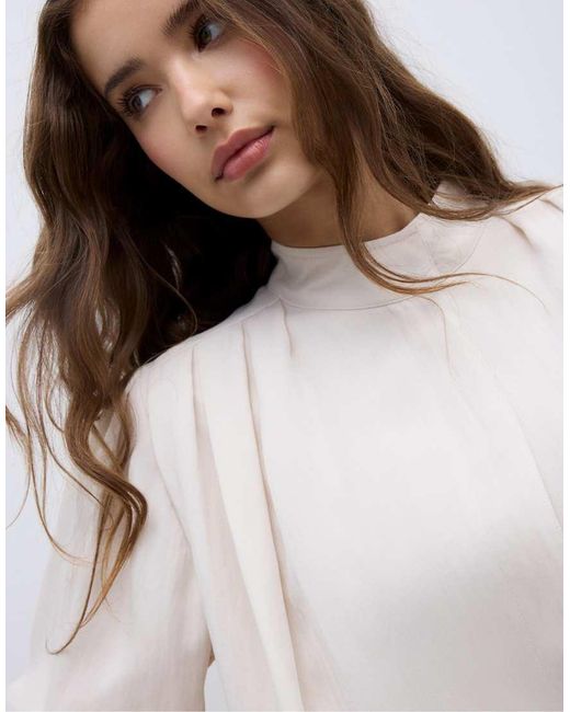 Stradivarius Natural Flowing Pleated Bomber Jacket