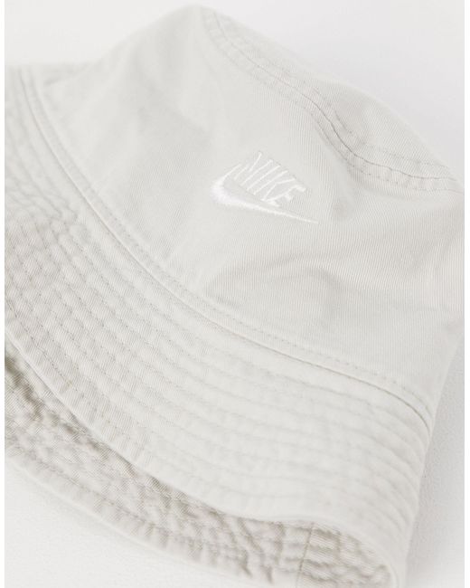 Nike White – anglerhut mit logo