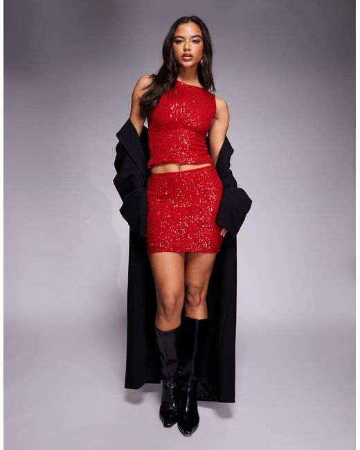 Kaiia Exclusive in het Red