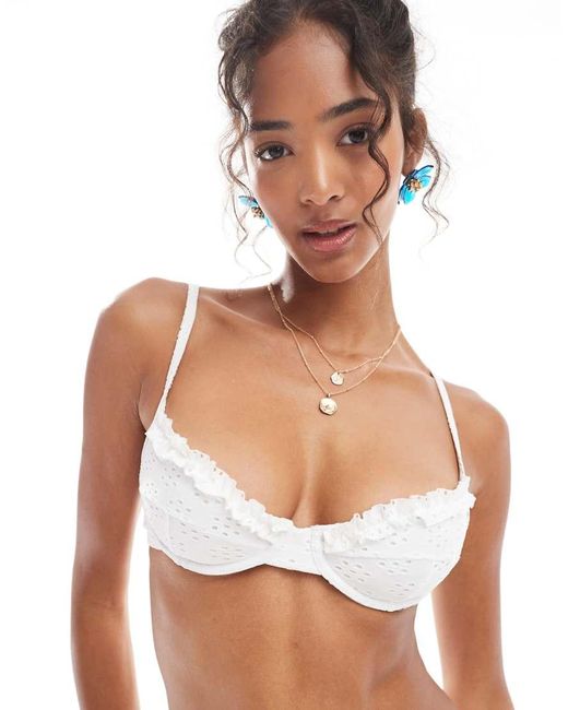 Miss Selfridge Bikinitopje Van Broderie Met Ruches in het White