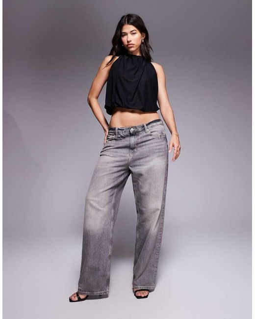 Top Con Cuello Halter Y Bajo Abullonado De ASOS de color Blue