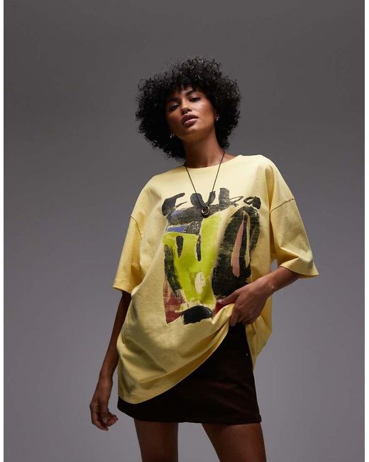 Camiseta Amarilla Extragrande Con Estampado Gráfico "Cuba" De TOPSHOP de color Metallic