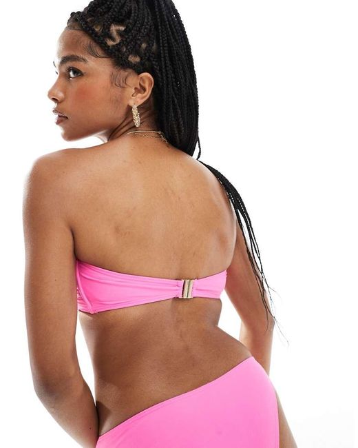 New Look Bandeau Bikinitop Met Bloemen in het Red