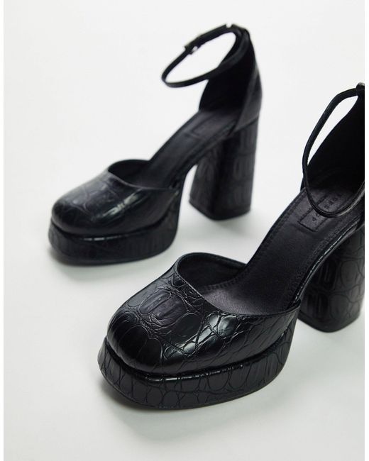 TOPSHOP Black Daphne Round Toe Heeled Shoe