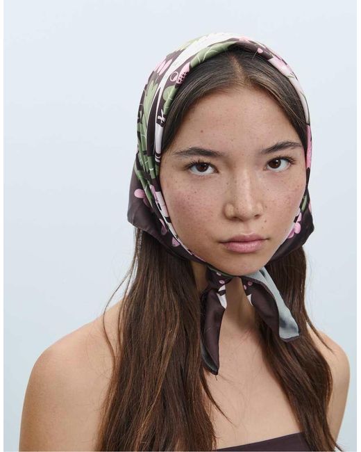 Stradivarius Sjaal Met Print in het Blue