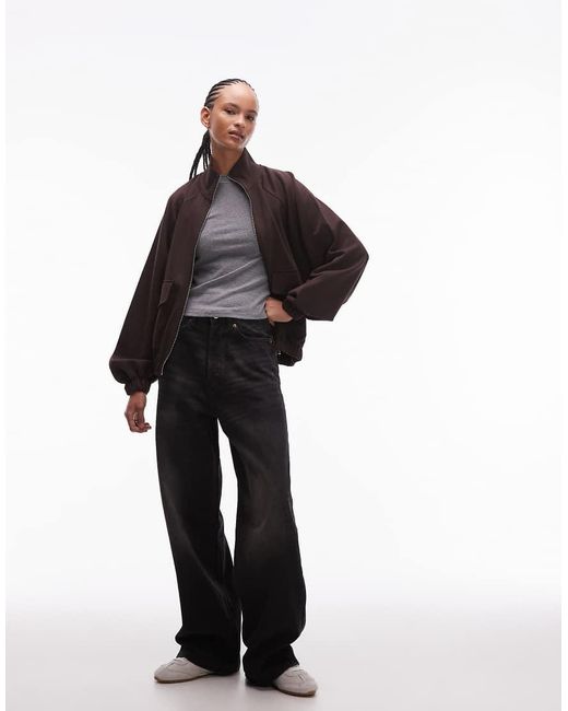 Sudadera Marrón Extragrande Con Cuello Alzado, Cremallera Y Bolsillos De Tejido Interlock De ASOS de color Brown