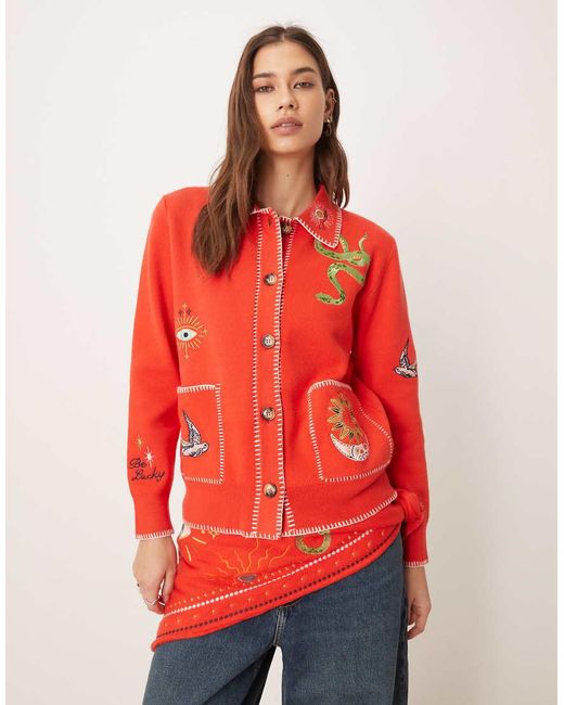 Never Fully Dressed Mystical in het Red