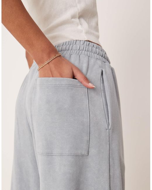 ASOS Natural – oversize-jogginghose