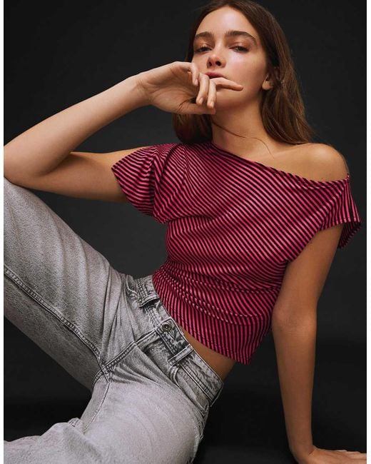 Bershka Red Asymmetric Print Short Sleeve T-shirt