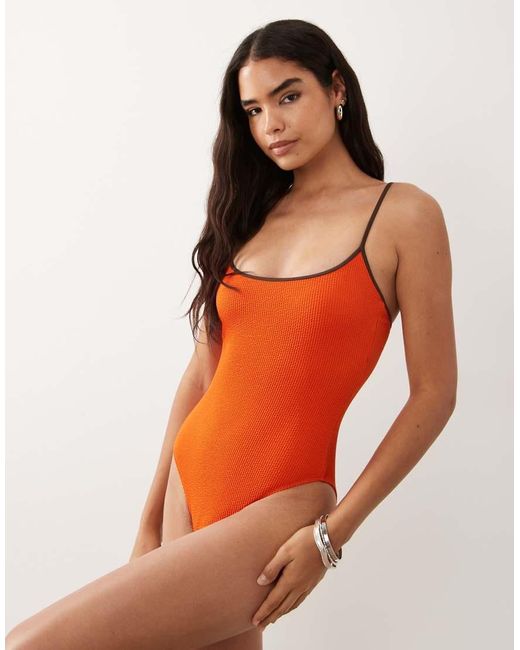 ASOS Crystal in het Orange