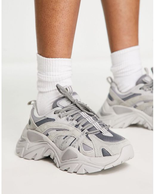 Fila hotsell grey trainers