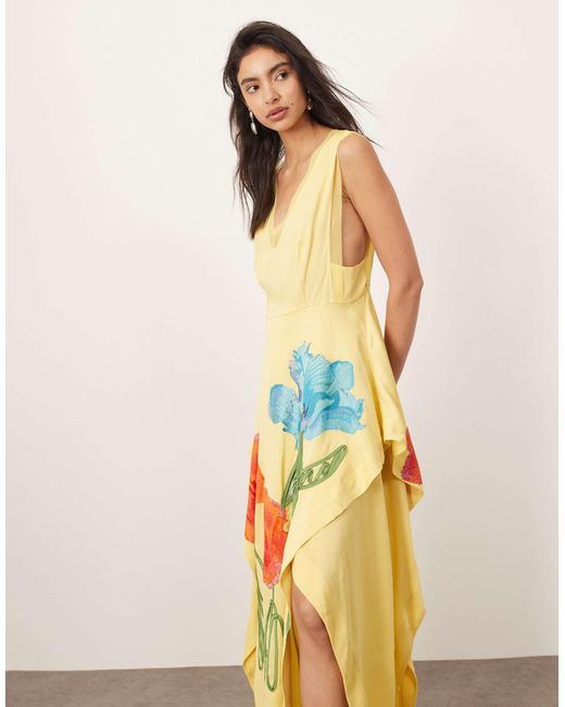ARRANGE Natural Floral Embroidered Sleeveless Midi Dress With Side Splits