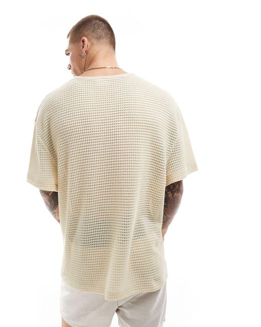 T-shirt oversize beige all'uncinetto con scollo a intaglio di ASOS in Natural da Uomo