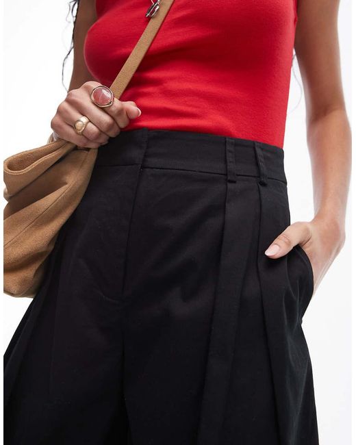 TOPSHOP Langere Short Met A-Lijn En Dubbele Plooi in het Black