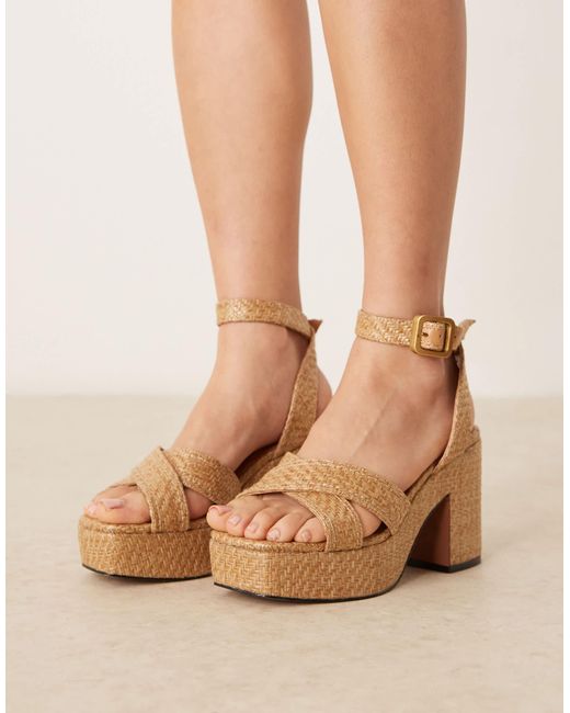 Asos Design Wide Fit Natural – henley – sandaletten aus naturfarbenem bast mit mittelhohem plateauabsatz, weite passform