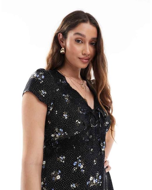 New Look Black Lace Trim Floral Mini Tea Dress