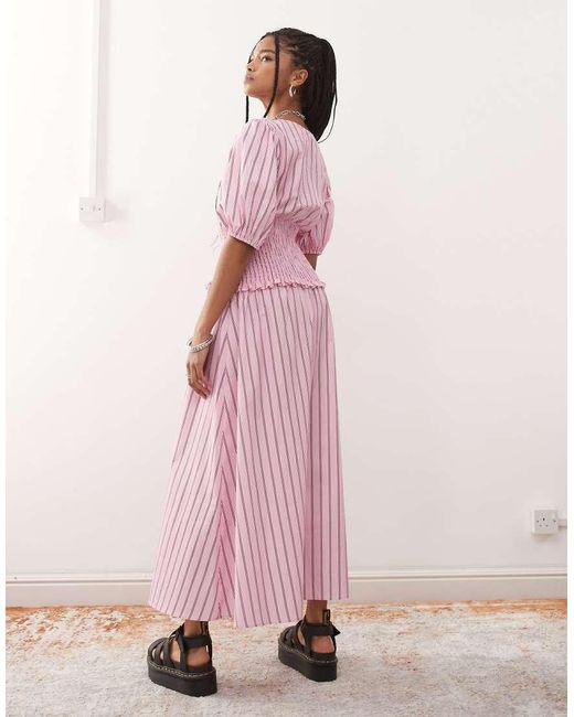 Vestido Largo Rosa A Rayas Con Cintura Fruncida De Collusion de color Pink