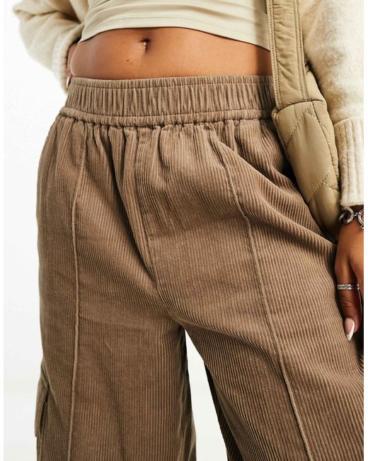 Pantalon cargo à enfiler en velours côtelé - biscuit ASOS en coloris Natural