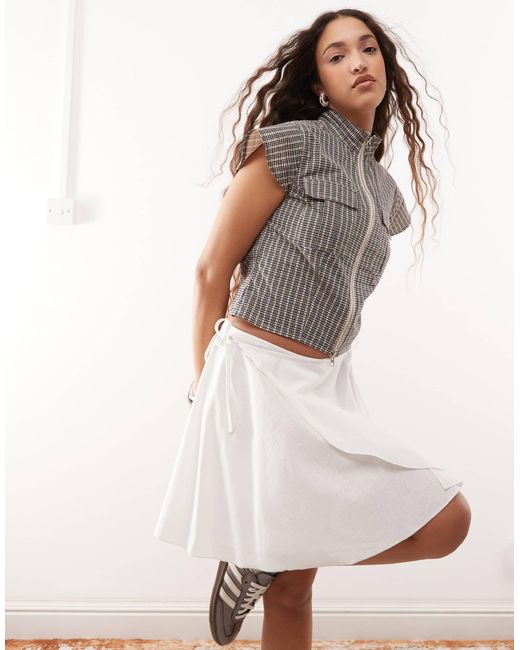 Collusion Natural Woven Wrap Mini Skirt - Ivory
