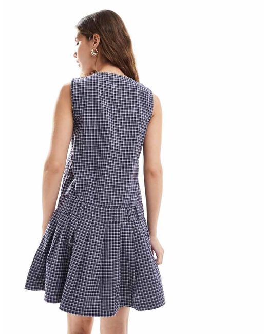 Vestito Corto Senza Maniche A Pieghe E A Quadretti Con Vita Scesa di ONLY in Blue