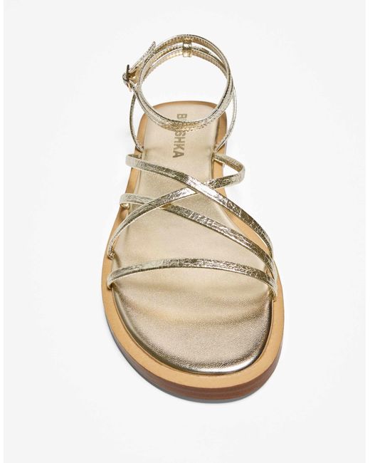 Bershka Natural – flache sandalen mehreren riemen