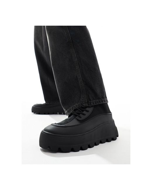 Botas negras estilo calcetín con cordones, suela gruesa y detalle ASOS de hombre de color Black