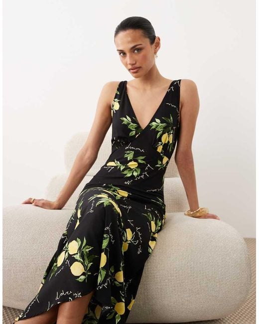 New Look Black Lemon Print V Neck Midi Dress