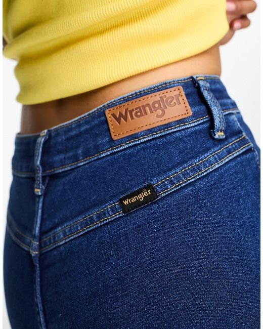 Wrangler Flared Jeans Met Hoge Taille En Knopen Aan in het Blue