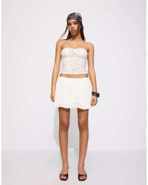Stradivarius White Swiss Embroidery Balloon Skirt