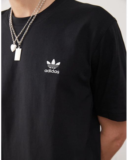 Adidas Originals Black Trefoil Essentials T-shirt for men