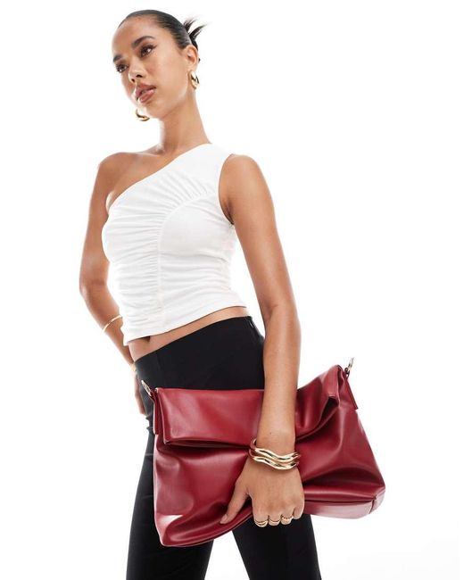 Pochette Oversize Morbida Rossa Con Tracolla Rimovibile di Glamorous in Red