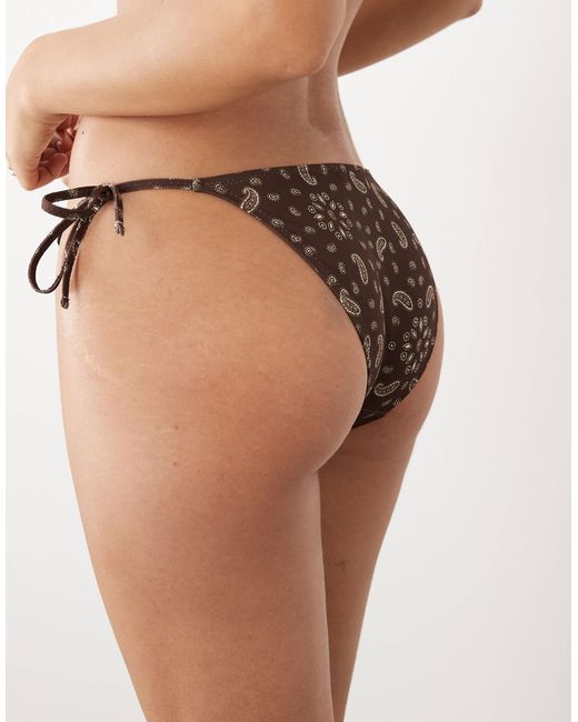 Bas Mango en coloris Brown
