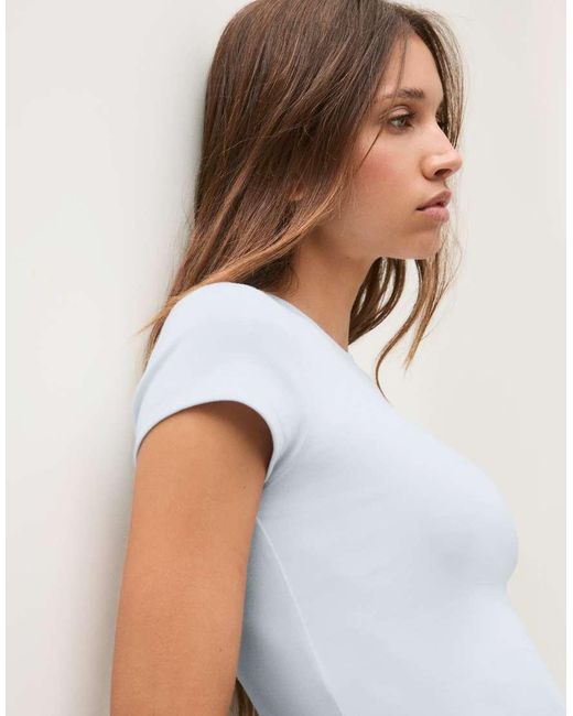 Bershka White Short Sleeve Round Neck T-Shirt