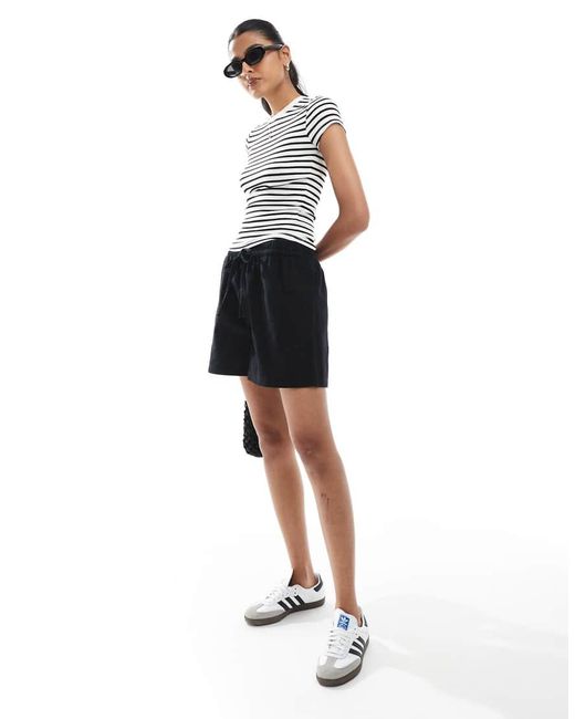 Pantaloncini Effetto Lino Neri di ASOS in White