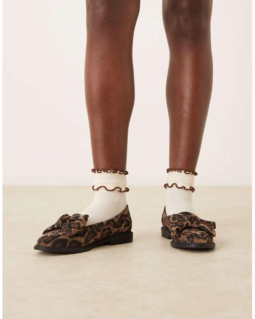 Memphis di Asos Design Wide Fit in Brown
