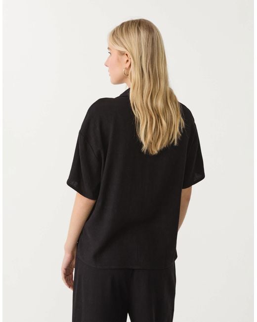 Stradivarius Black – kurzärmliges hemd aus leinenmix