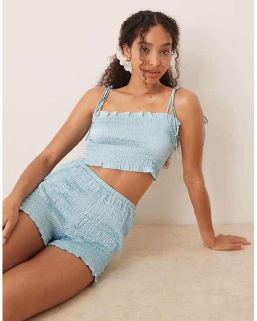 ASOS Set Van Getextureerd Satijn Met Cropped Cami En Short in het Blue