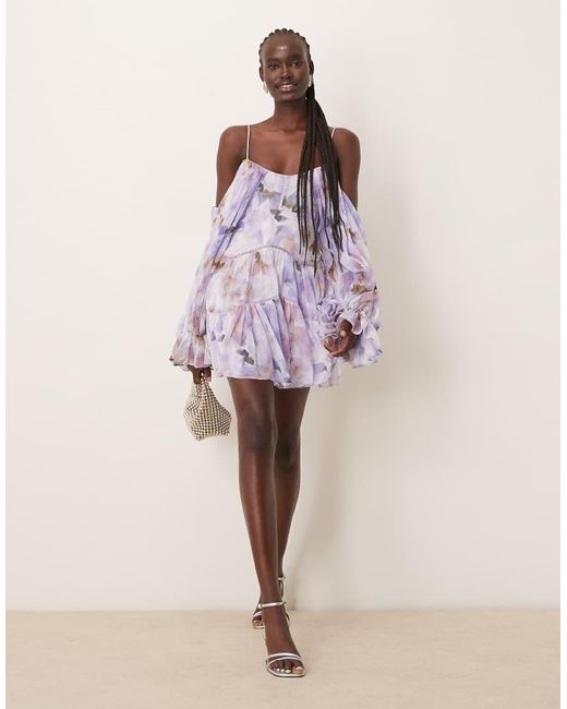 Vestido Corto Escalonado Con Estampado, Escote Bardot Drapeado E Insertos De Encaje De ASOS de color Multicolor