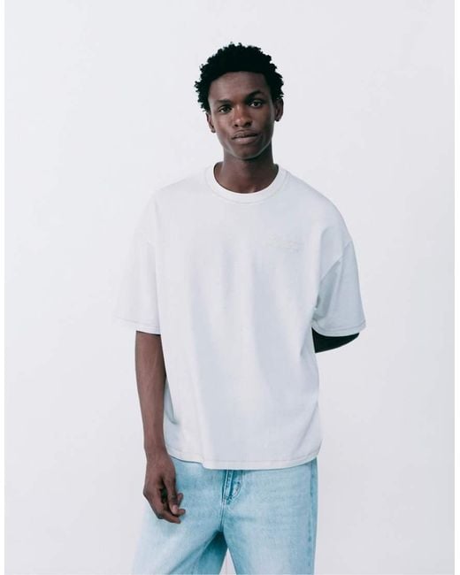 Pull&Bear Gray Embroidered Graphic T-Shirt for men