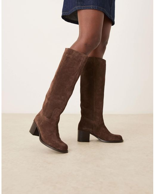 Clyde - bottes montantes à enfiler en daim avec bout rond - chocolat ASOS en coloris Natural