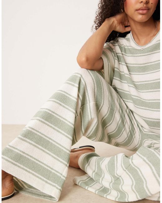 Pantalon large d'ensemble en maille à rayures - sauge ASOS en coloris White