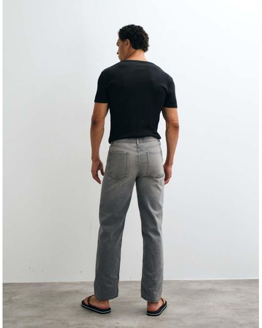 Vaqueros Grises De Corte Recto De ASOS de hombre de color Black