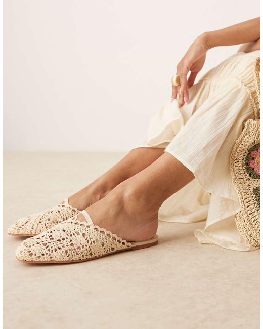 Bailarinas Color Crema Estilo Mules Con Lazo Y Diseño Bordado Lilo De -Blanco ASOS de color Natural