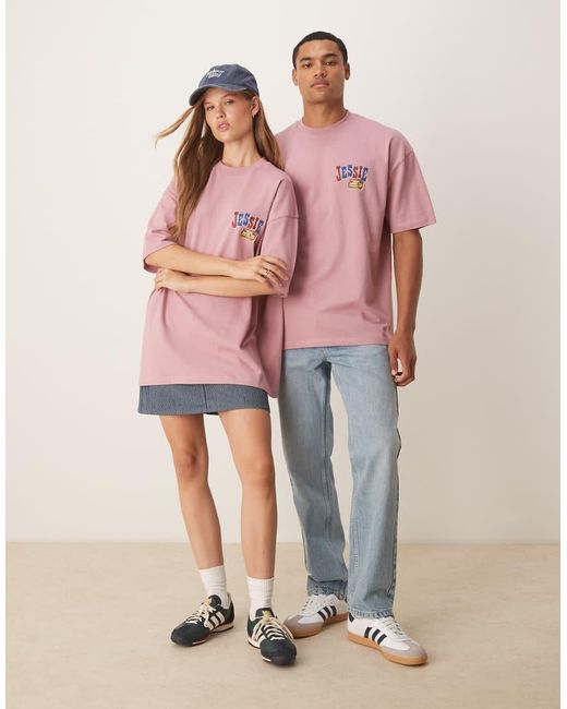 Camiseta Extragrande Con Estampado De Jessie De "Toy Story" De Disney Pixar De ASOS de hombre de color Pink
