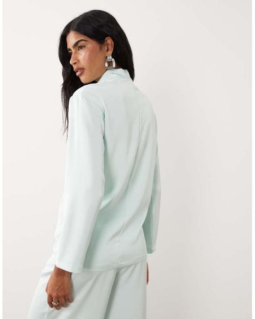 Iyal Gray Long Sleeve Collar Detail Top
