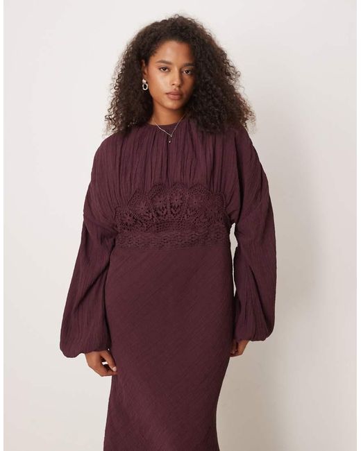 Vestido Largo Con Cuello Redondo, Mangas Voluminosas Y Detalle De Encaje En El Pecho De Asos Design Curve-Morado ASOS