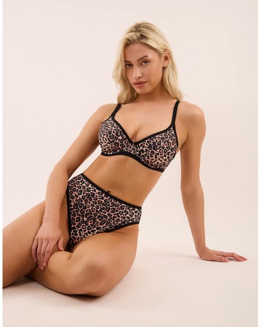 Wolf & Whistle Black Lorna Leopard Print Fuller Bust Underwired Bikini Top