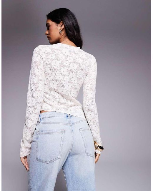 Top A Maniche Lunghe Accollato Color Crema Con Fondo Asimmetrico di Brave Soul in White