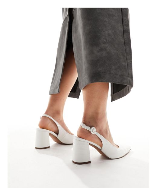 Sutton - scarpe con tacco largo medio bianche effetto coccodrillo con cinturino posteriore a pianta larga di ASOS in Black